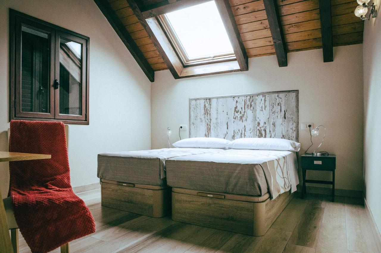 Ochagavía Hostal Iratibizkar מראה חיצוני תמונה
